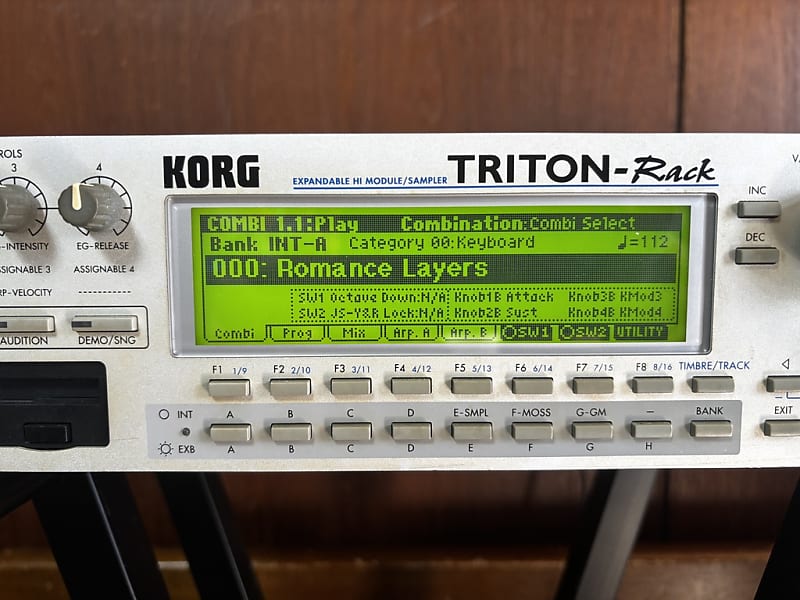 Korg Triton Rack Synthesizer/Sampler Workstation Ver 1.5.2 w