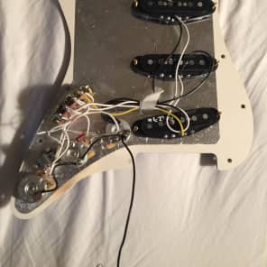 Fender Deluxe Player's Stratocaster Tortoise Shell Loaded Pickguard image 2
