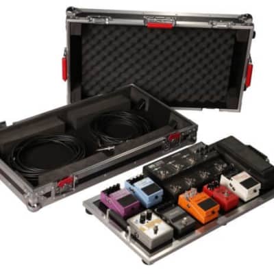 Gator Large tour grade pedal board & flight case for 10-14 pedals. Removable 24"x11" pedal board surface & inline wheels G-TOUR PEDALBOARD-LGW image 1