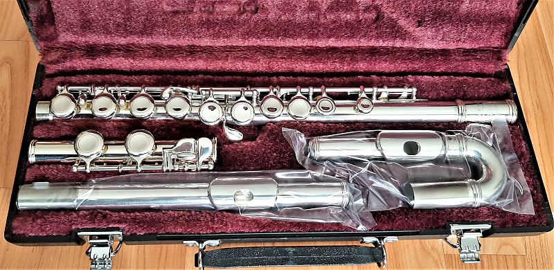 Jupiter JFL-511 flute with straight & curved headjoint | Reverb