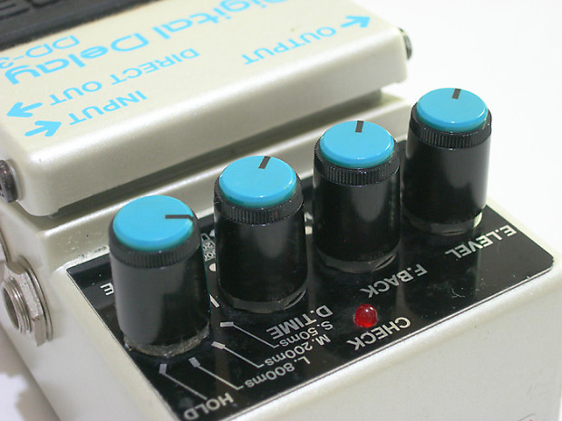 Boss DD-3 Digital Delay with box Made in Japan 1990