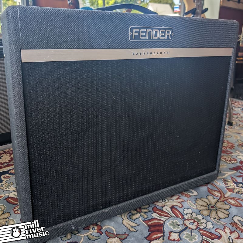 Fender Bass Breaker 45-Watt 2x12