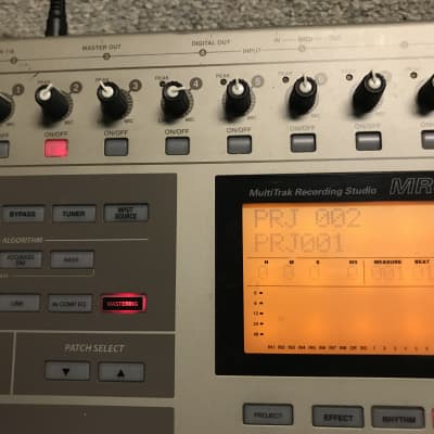 Zoom MRS-1608 with CR/RW Discs, Power Supply, Manuals and Zoom MRS-1608 with CR/RW Discs, Power Supply, Manuals and
