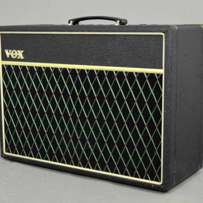 Vox Cambridge 30 Reverb Model V9310 2-Channel 30-Watt 1x10