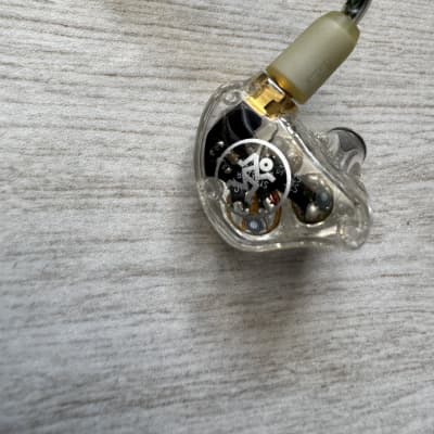Mackie MP-320 Dynamic In-Ear Monitors - 15 Ohms 2020 - Present - Clear image 5