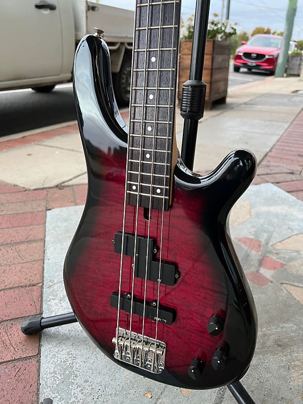 Fernandes FRB-40 4-String Bass Guitar | Red Burst