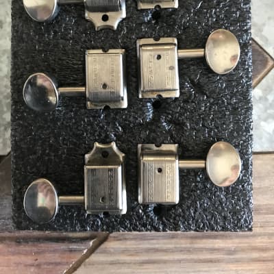 Real Life Relics Kluson Supreme 18:1 Gear Ratio Tuning Machines Aged Nickel Staggered KTS-6BX-NM
