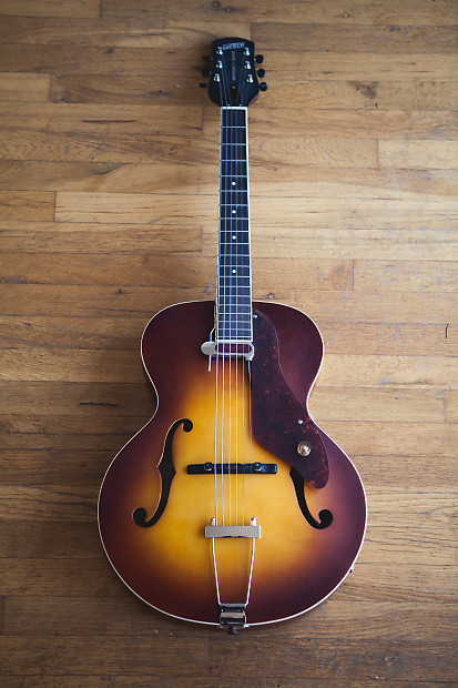 Gretsch G9555 New Yorker Reissue