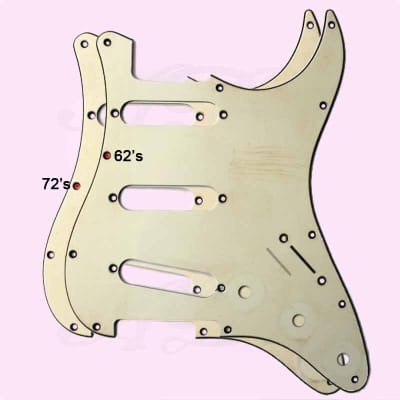 Stratocaster SSS Pickguard 62-72 Aged White, 3ply 11 holes image 2
