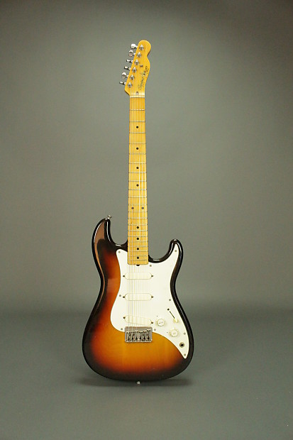 新作人気モデル Squier Fender Bullet Stratocaster Japan in Made Pickup 3 1 ホビーラジコン