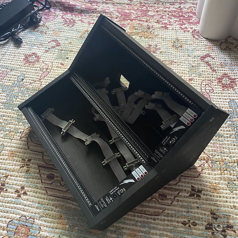 2 Many Synths Eurorack powered Case 6U 60HP image 1