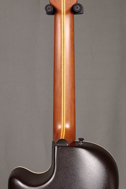 Ovation 1763 Classic Deep Cutaway (06/12) | Reverb