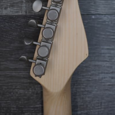 AIO S4 Left-Handed Electric Guitar - Sunburst (Mint Pickguard) w/ Gator GC-Electric-A Case image 11