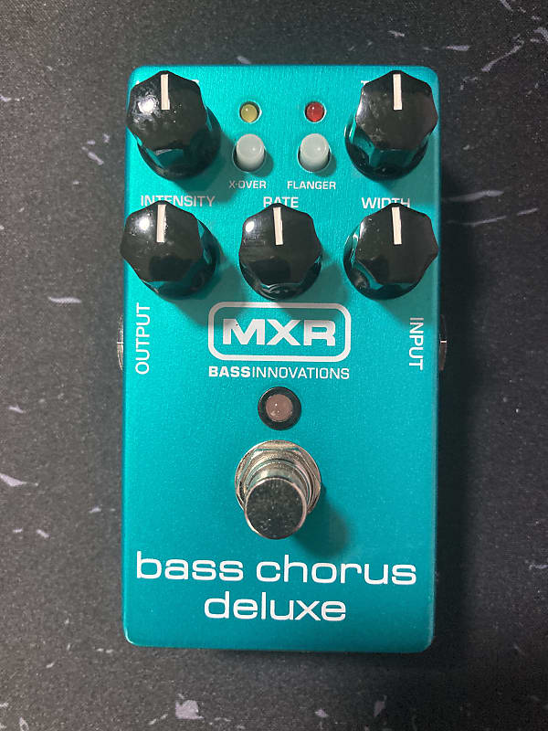 MXR M83 Bass Chorus Deluxe