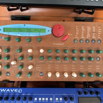 Waldorf Microwave XT Rackmount Wavetable Synthesizer 1998 - Orange