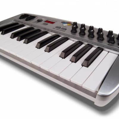 M-Audio Ozone MIDI Controller | Reverb