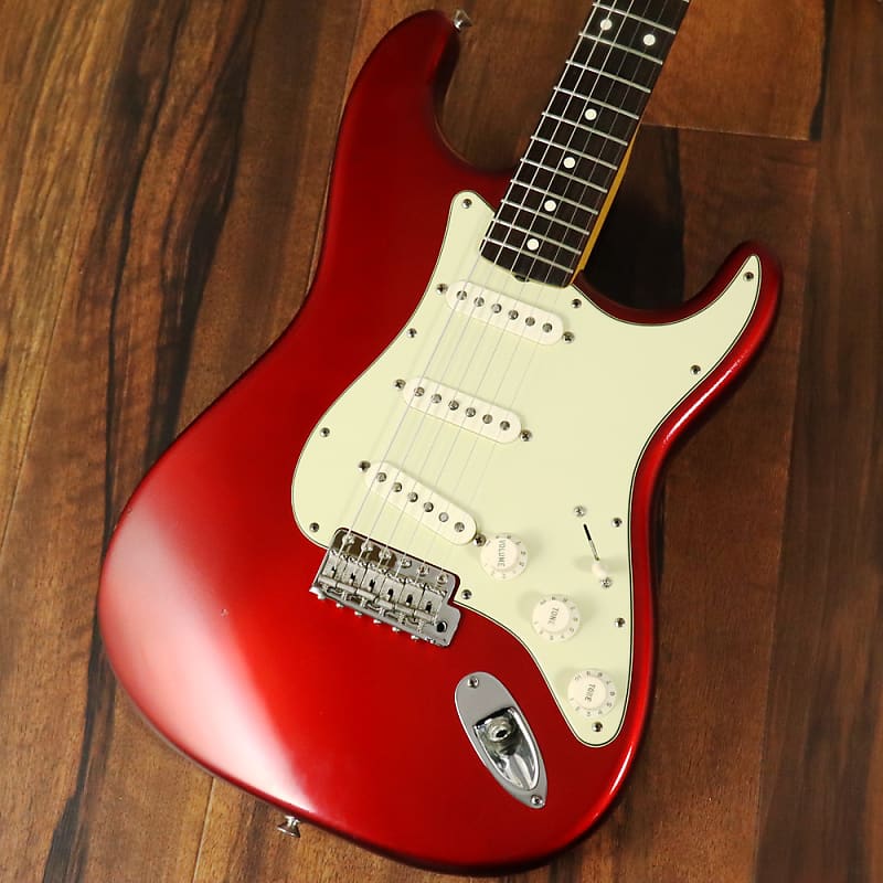 Fender American Vintage 62 Stratocaster Thin Lacquer Candy Apple Red [SN  V177695] [03/09]