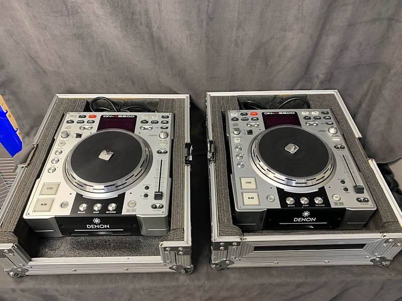 Denon DJ DN-S3500 Professional DJ CD/MP3 Player with Direct Drive Spinning  Platter *Pair with Flight Cases