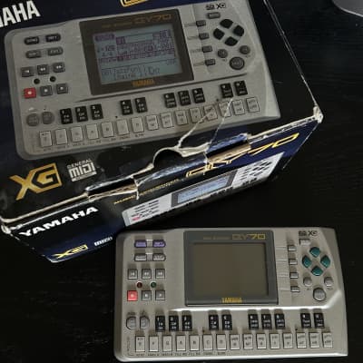 Yamaha QY70 Music Sequencer