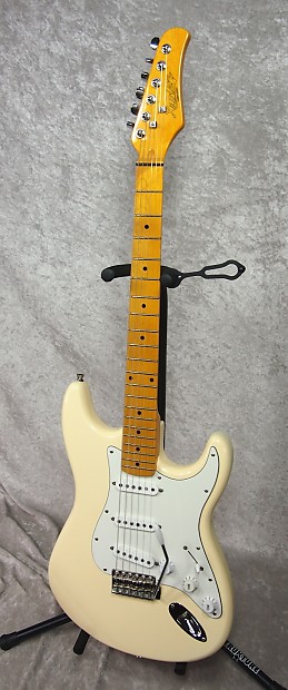 Xaviere strat hot sale