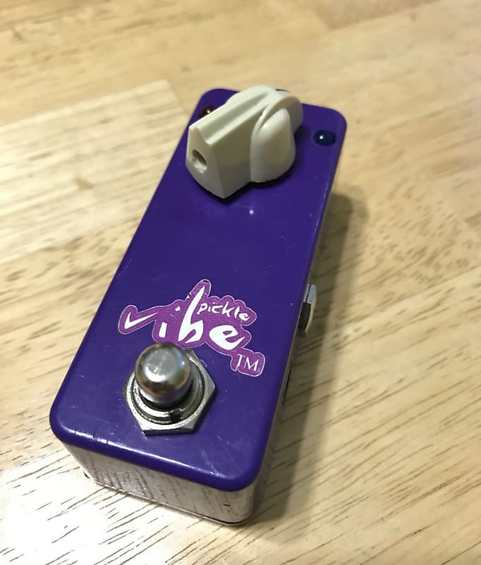 Lovepedal Pickle Vibe Purple