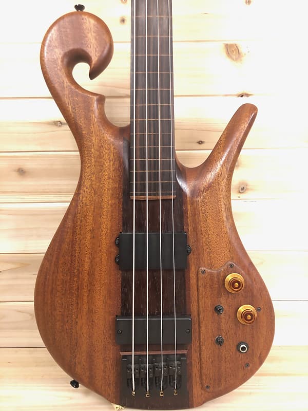 Carl Thompson 4 string lined fretless Bass Guitar Semi