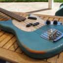 Fender Justin Meldal-Johnsen Road Worn Signature Mustang Bass
