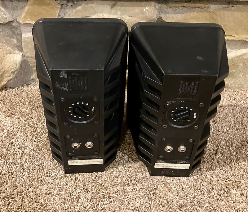 Peavey Impulse II - 2-Way Compact Monitor Speaker System