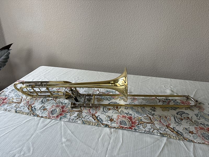 Getzen Custom Series Large Bore F Attachment Trombone | Reverb