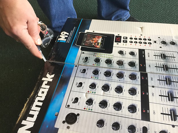 Numark iM9 DJミキサー s-l400.jpg
