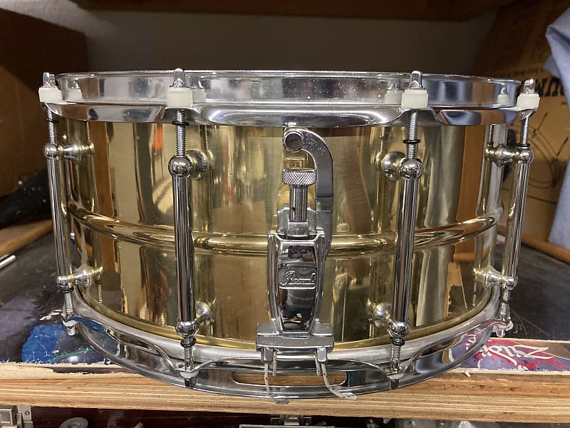 Pearl Sensitone 6.5x14 Brass Snare Drum