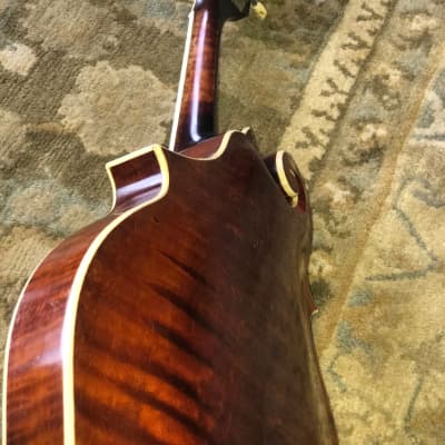 Gibson  F-4 three point mandolin  1907 Spruce & Curly Maple natural image 8