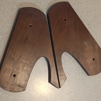 Analog Rytm Four Octatrak mk1 wood cheeks stand