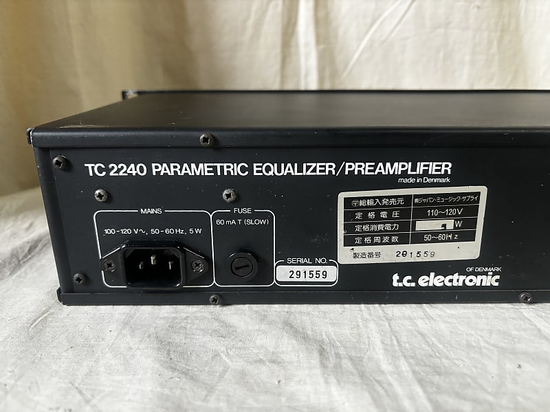 TC Electronic TC 2240 2-Channel Parametric Equalizer 