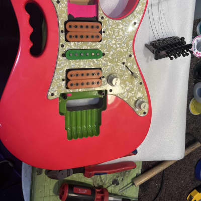 Ibanez Jem 777 Shocking Pink Prototype made for Steve Vai by Mike Lipe of LACS, First pearl pickguard Prototype Jem 1987/88 w/ letter image 16