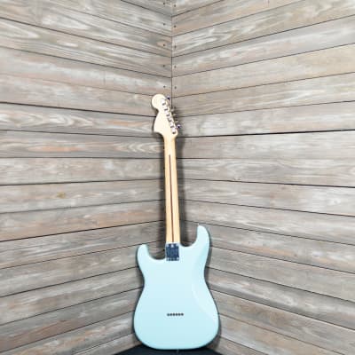 Fender Limited Tom Delonge Stratocaster - Daphne Blue (44913-C2A2) image 6