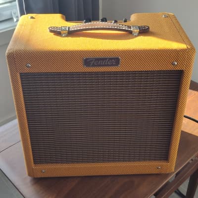 Fender Pro Junior IV 15-Watt 1x10