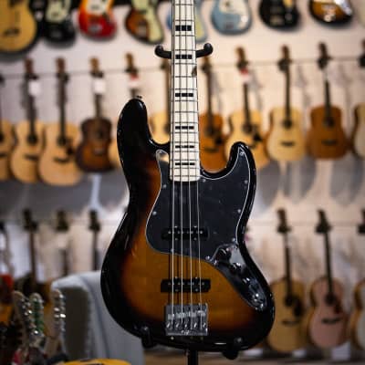 Fender Geddy Lee Jazz Bass - Maple Fretboard - 3-Color Sunburst w/Deluxe Gig Bag image 2