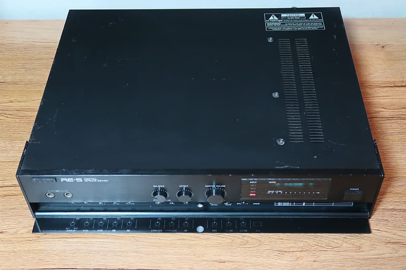 Roland ローランド RE-5 デジタル スペース エコー Roland RE-5 Digital Space Echo FOR SALE – Soundgas