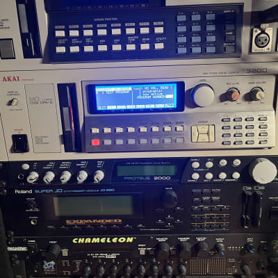Akai S3200XL Sampler - Made In Japan - Maxed Out