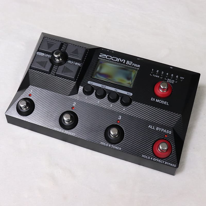 Zoom B2 Four