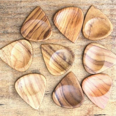 Teak Wood Natural Polished Finish Guitar Pick - Handmade Specialty Exotic Luxury Plectrum - 1 Pack