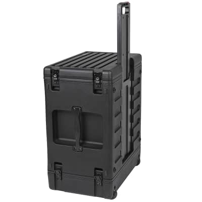 SKB iSeries 1SKB-R6UW Rack Case (6U) - Retractable Handle & Wheels - Roto-Molded image 3