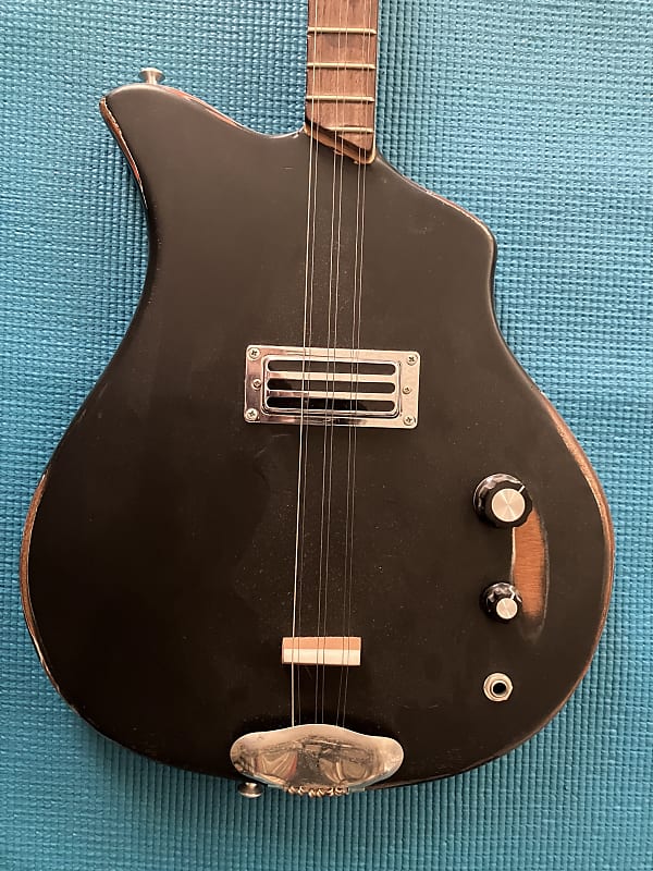 Custom Bouzouki Trichordo Reverb
