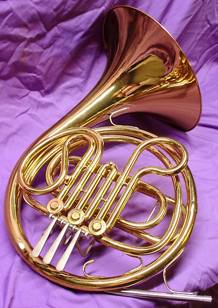 King 618 french clearance horn