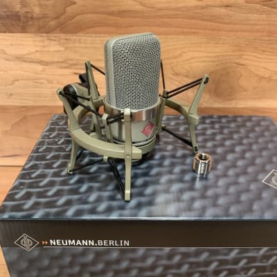 Neumann Neumann TLM 102 Large Diaphragm Cardioid Condenser Microphone Studio Set image 3
