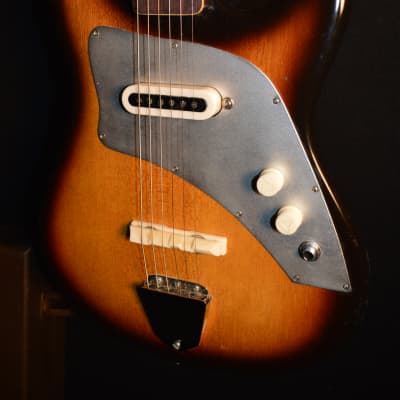 Don Noble Vintage Japanese 50-60's Tobacco Burst Electric Guitar with Tube Amp built in Case image 5