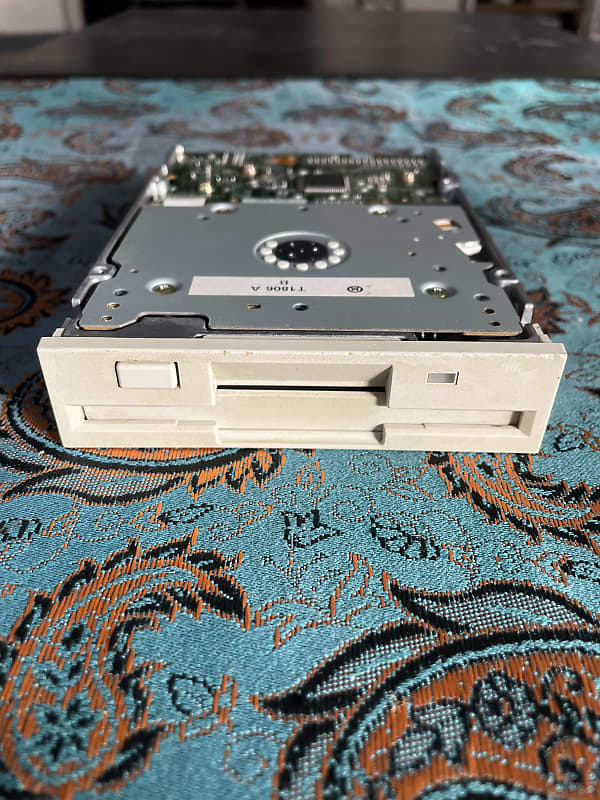 akai mpc 2000XL Floppy Perfect condition Reverb