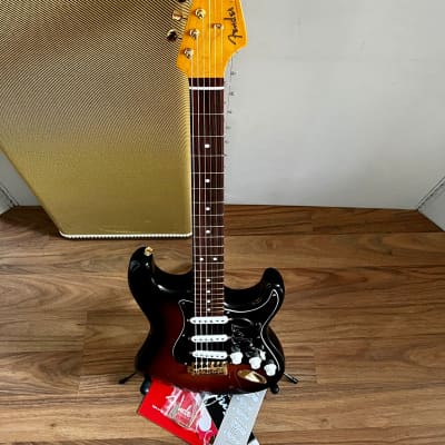 Fender Stratocaster Steve Ray Vaughan  2017 Sunburst image 3