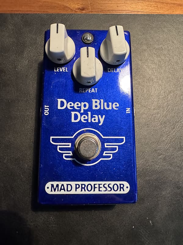 Mad Professor Deep Blue Delay